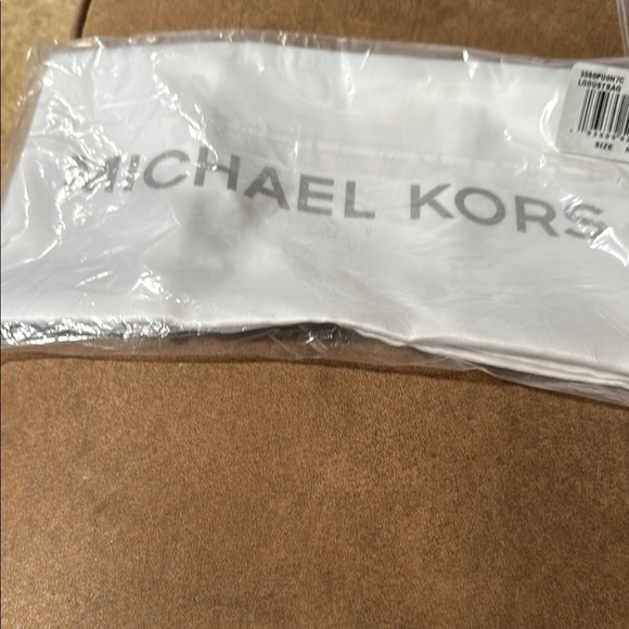 18.75 x 18.75 Lg Michael Kors Dust Bag - Picture 1 of 1